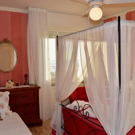 Deluxe Frontemare Camaiore